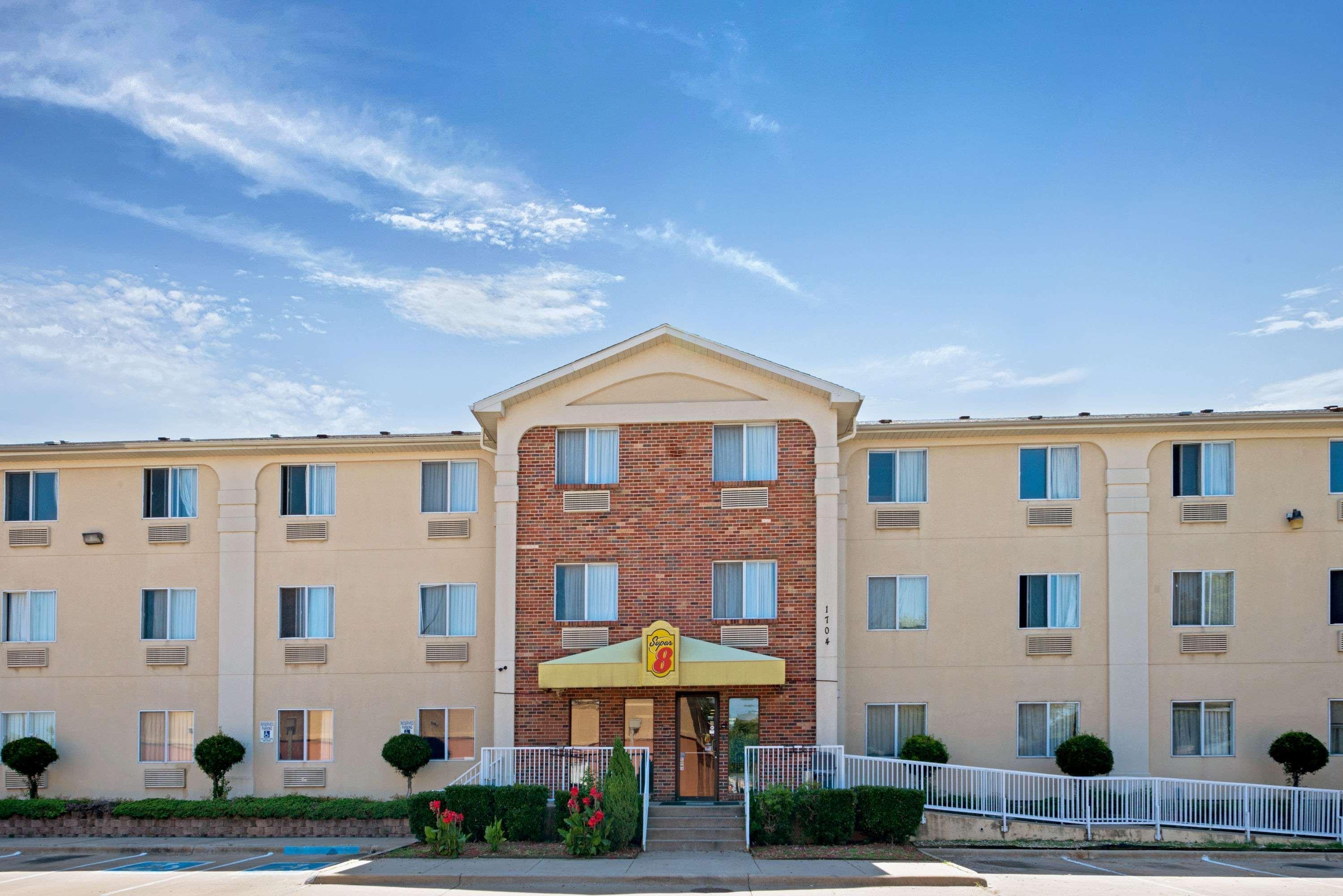 Super 8 By Wyndham Plano/Dallas Area Ngoại thất bức ảnh
