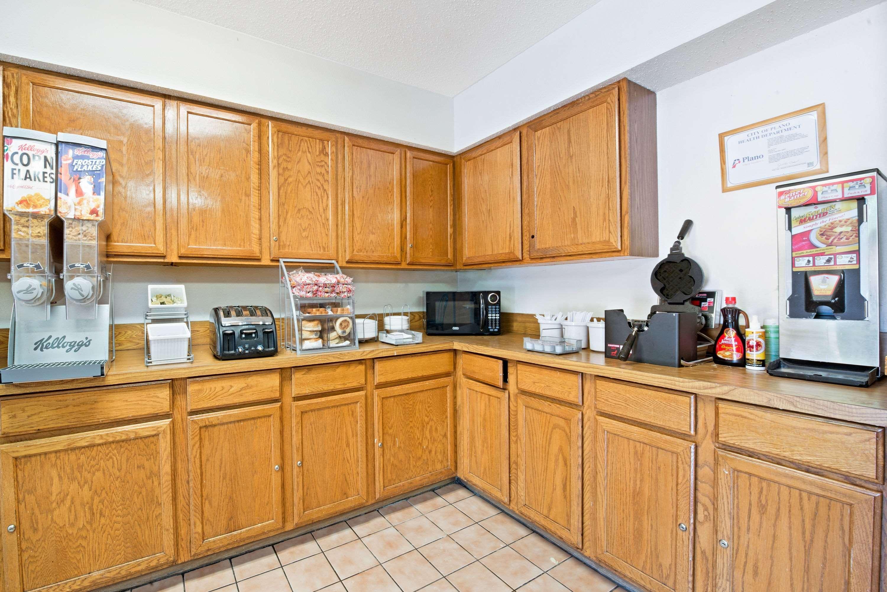 Super 8 By Wyndham Plano/Dallas Area Ngoại thất bức ảnh