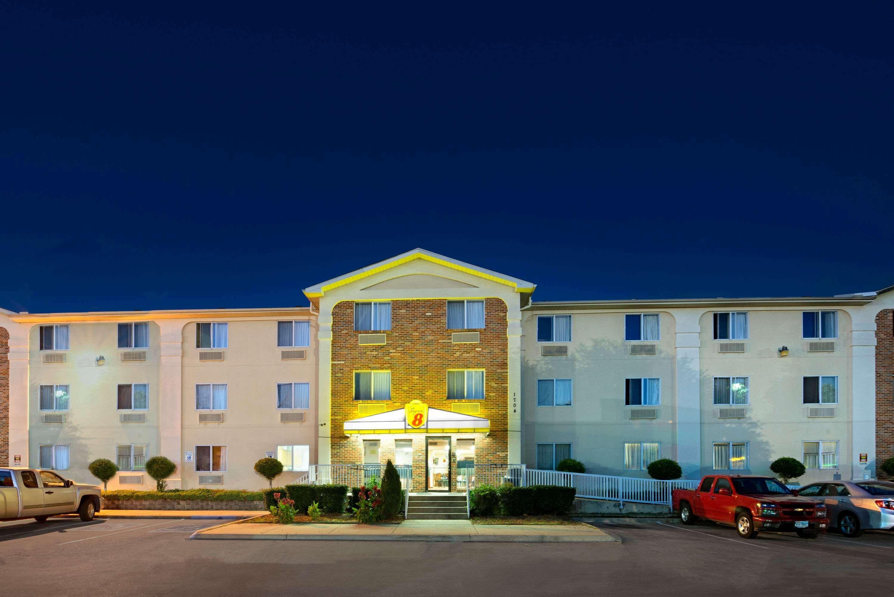 Super 8 By Wyndham Plano/Dallas Area Ngoại thất bức ảnh