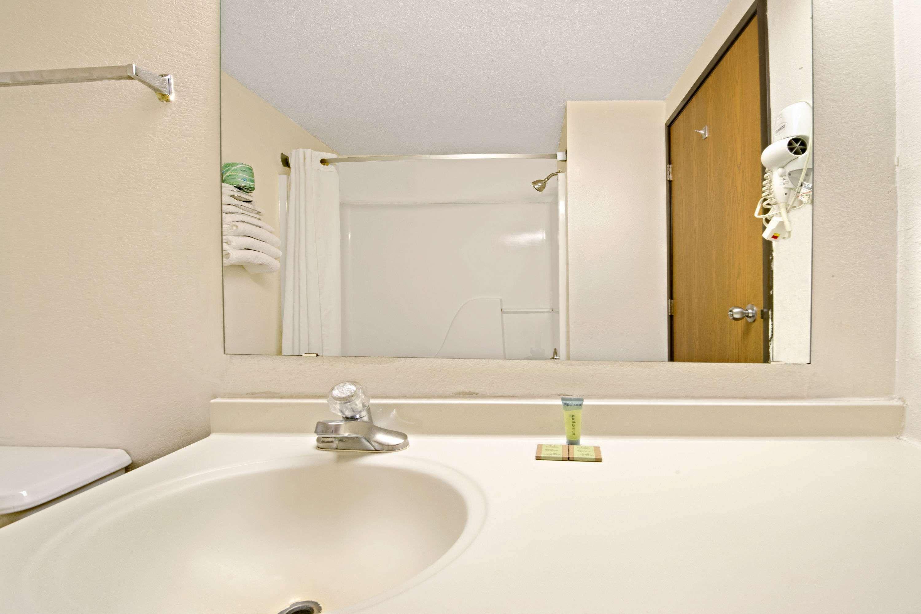 Super 8 By Wyndham Plano/Dallas Area Ngoại thất bức ảnh